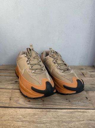 Nike Zoom Vomero Roam “Flax”