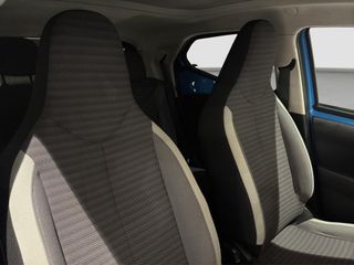 TOYOTA AYGO 1.0 VVT-I X-PLAY X-SKY 72 5P