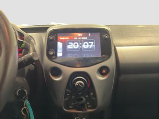 TOYOTA AYGO 1.0 VVT-I X-PLAY X-SKY 72 5P