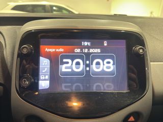 TOYOTA AYGO 1.0 VVT-I X-PLAY X-SKY 72 5P