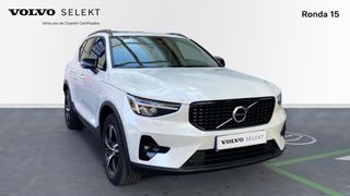 VOLVO XC40 2.0 B4 MHEV PLUS DARK DCT 5P