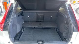 VOLVO XC40 2.0 B4 MHEV PLUS DARK DCT 5P