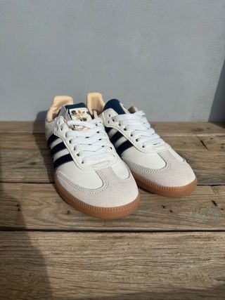 Adidas Samba x Disney - 101 Dálmatas (Penny)