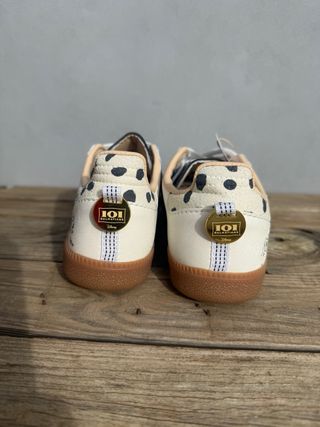 Adidas Samba x Disney - 101 Dálmatas (Penny)