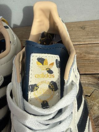 Adidas Samba x Disney - 101 Dálmatas (Penny)
