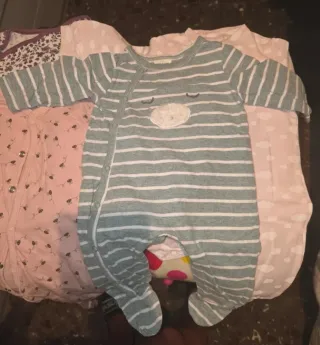 Caja Ropa Bebé Niña 0-6 Meses + super regalo
