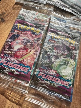 Pokemon x5 bustine Colpo Fusione Sealed Gedis