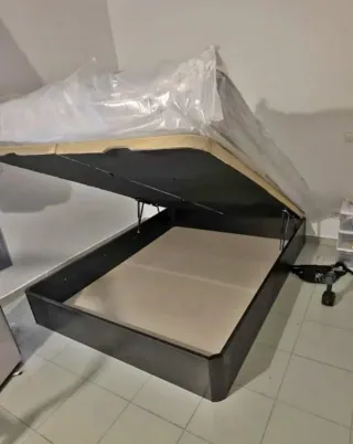 Colchones, canapés,Somier,base tpz,cabezal,mesitas