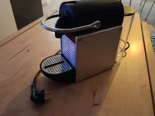 Cafetera Nespresso Compacta