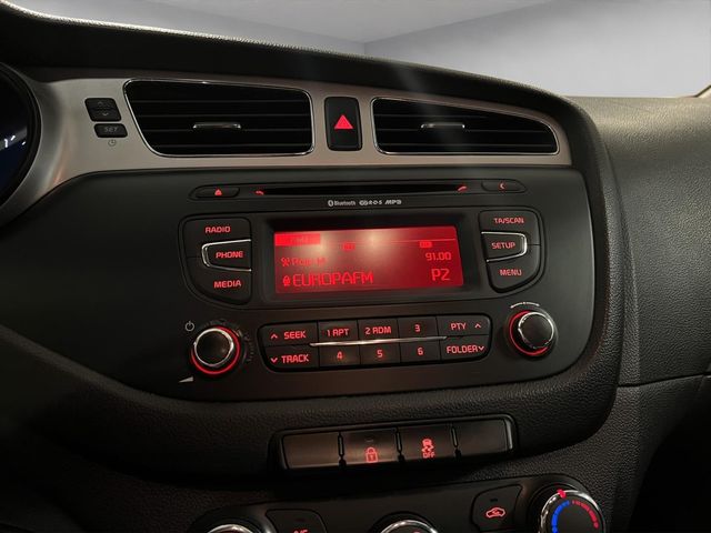 Kia Ceed 1.4 CVVT 100cv Concept