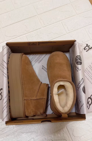 Plataforma     UGG      marrón