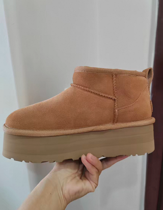 Plataforma     UGG      marrón