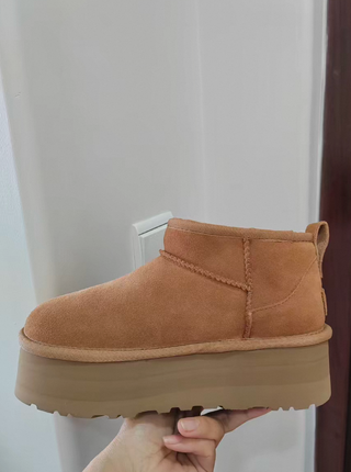 Plataforma     UGG      marrón