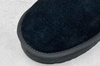 Plataforma     UGG      negra