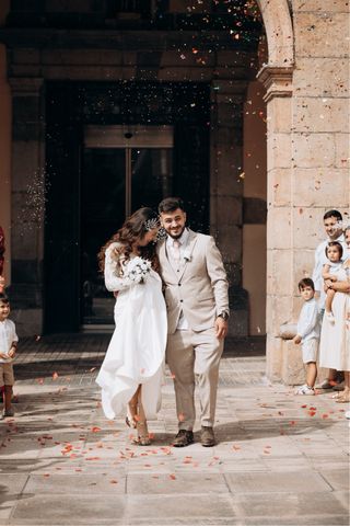 Traje de Novio Beige