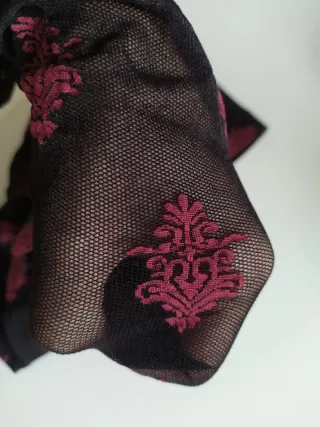 Medias negras con estampado borgoña T. XS/S