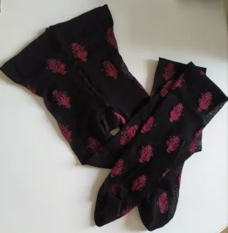 Medias negras con estampado borgoña T. XS/S