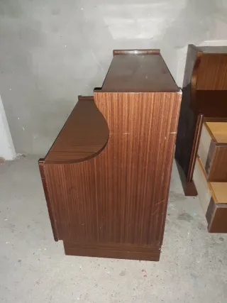 Due comodini in legno (2 unità)