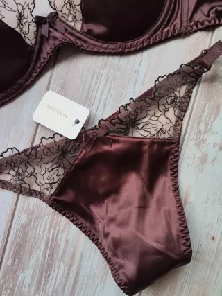 Conjunto lencería satén marrón