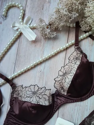 Conjunto lencería satén marrón