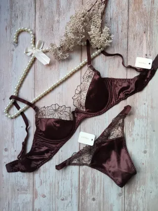 Conjunto lencería satén marrón