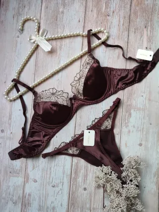 Conjunto lencería satén marrón