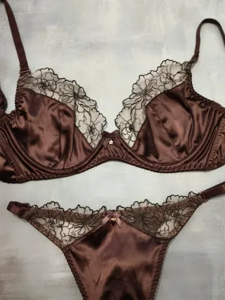Conjunto lencería satén marrón