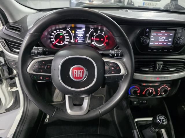FIAT Tipo 5p 1.6 Multijet II 88 kW (120 CV) Pop Business