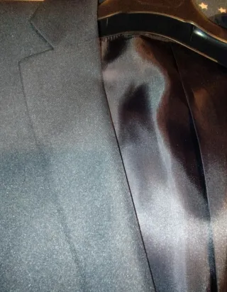 Traje de chaqueta azul marino