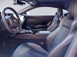 Aston Martin Vantage 4.0 V8