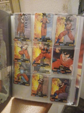 Raccoglitore Dragon Ball Super + 25 figurine