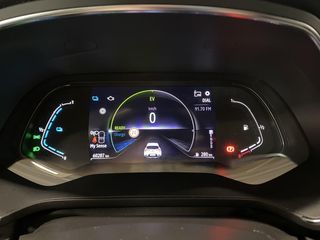 RENAULT Captur Híbrido Captur Híbrido Captur E-TECH Híbrido Zen Fast Track 105kW