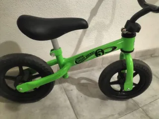 Bicicleta sin pedales Chicco Green Rocket
