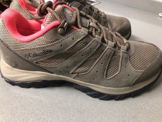 Zapatos Columbia impermeables caqui/coral