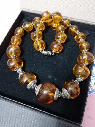 Imponente collana simil ambra