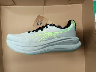 Zapatillas ASICS nimbus 28 Running Gris y Verde