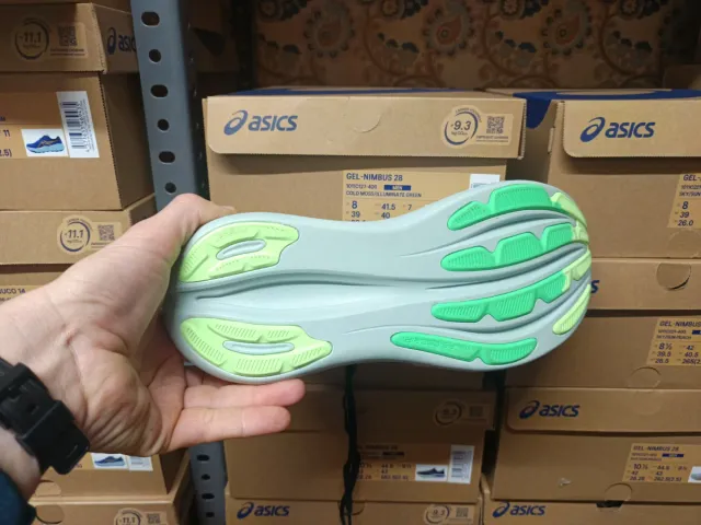 Zapatillas ASICS nimbus 28 Running Gris y Verde