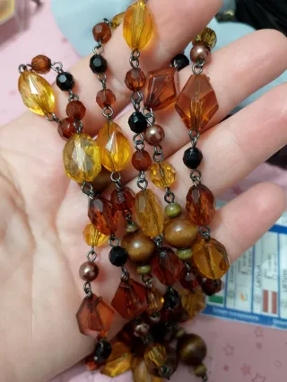 Collana lunga simil ambra