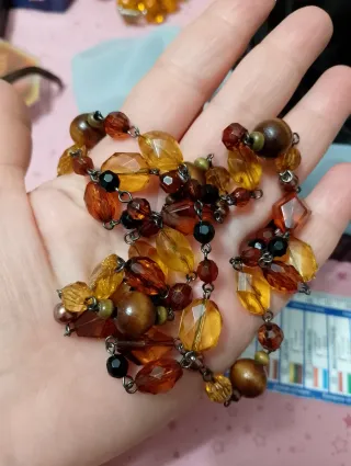 Collana lunga simil ambra