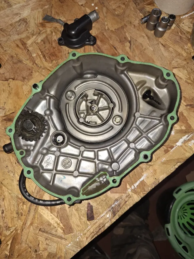 Tapa embrague cbr125