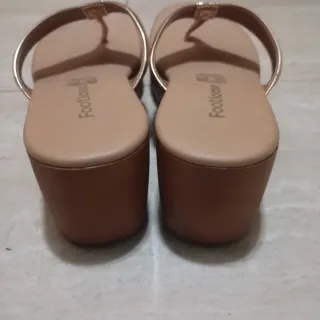 Sandalias Footloose Beige y Dorado