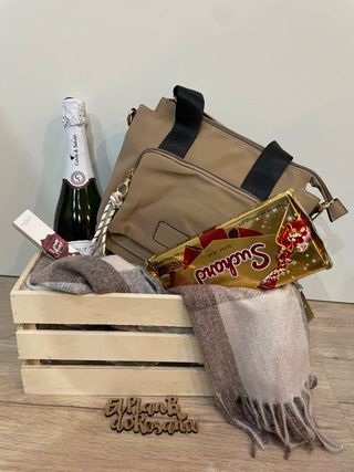 Caja Regalo Cava, Bolso, Manta y Chocolate
