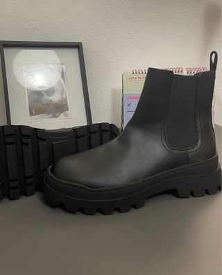 Botines Chelsea Zara Negros