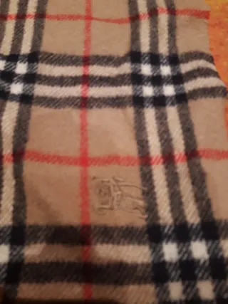 Bufanda Burberrys Clásica Beige y Roja