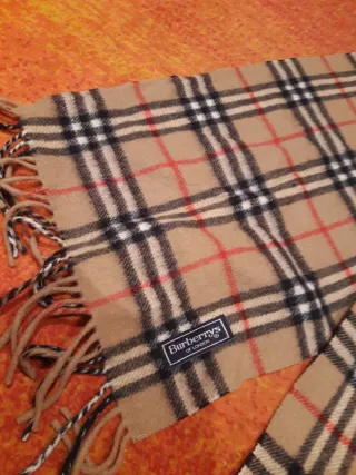 Bufanda Burberrys Clásica Beige y Roja