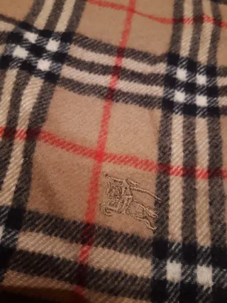 Bufanda Burberrys Clásica Beige y Roja