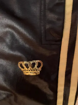 Pantalones Adidas x Respect Me Negro Dorado