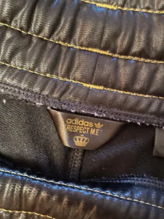Pantalones Adidas x Respect Me Negro Dorado