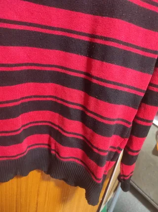 Jersey rallas rojo y negro talla M