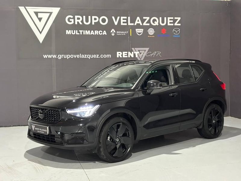 Volvo XC40 2025